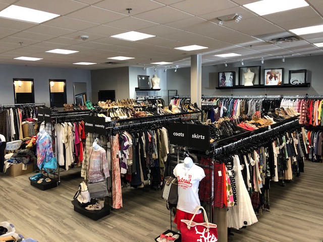 Clothes Mentor | 1180 S Rochester Rd, Rochester Hills, MI 48307, USA | Phone: (248) 341-9446