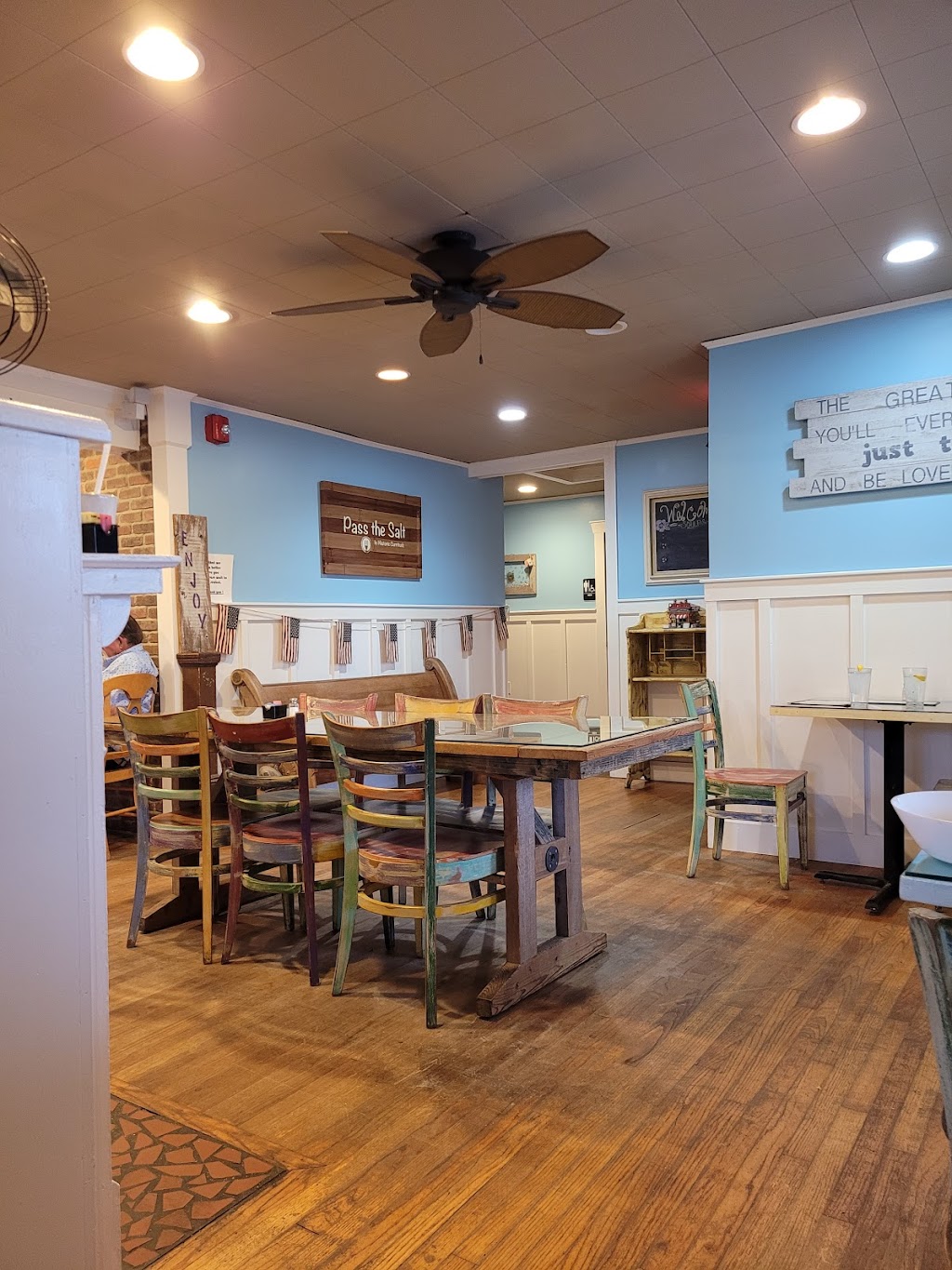 Pass the Salt Cafe | 138 Courthouse Rd, Currituck, NC 27929 | Phone: (252) 722-3355