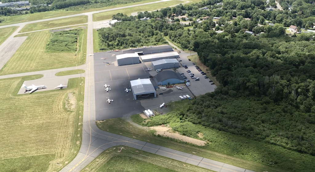 FlightLevel Aviation Beverly | 191 Old Burley St, Danvers, MA 01923, USA | Phone: (978) 774-2070