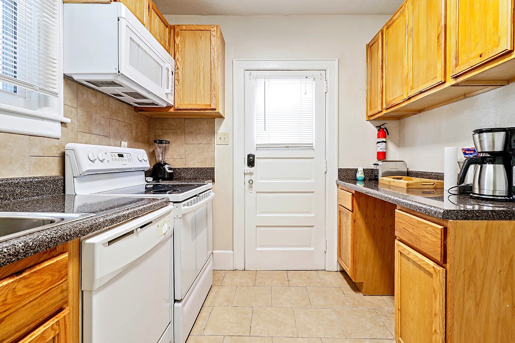 The Beach Cottage | 900 W Ocean View Ave, Norfolk, VA 23503, USA | Phone: (757) 422-8808 The Beach Cottage | 900 W Ocean View Ave, Norfolk, VA 23503, USA | Phone: (757) 422-8808