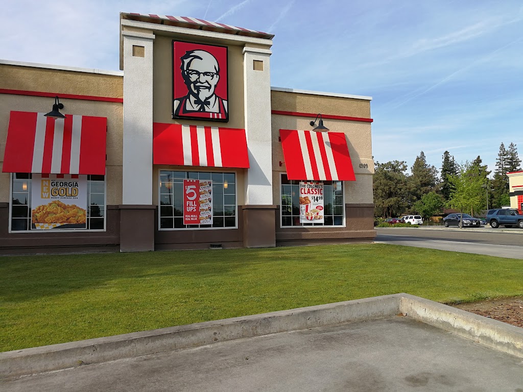 KFC | 4909 E McKinley Ave, Fresno, CA 93727, USA | Phone: (559) 456-2411