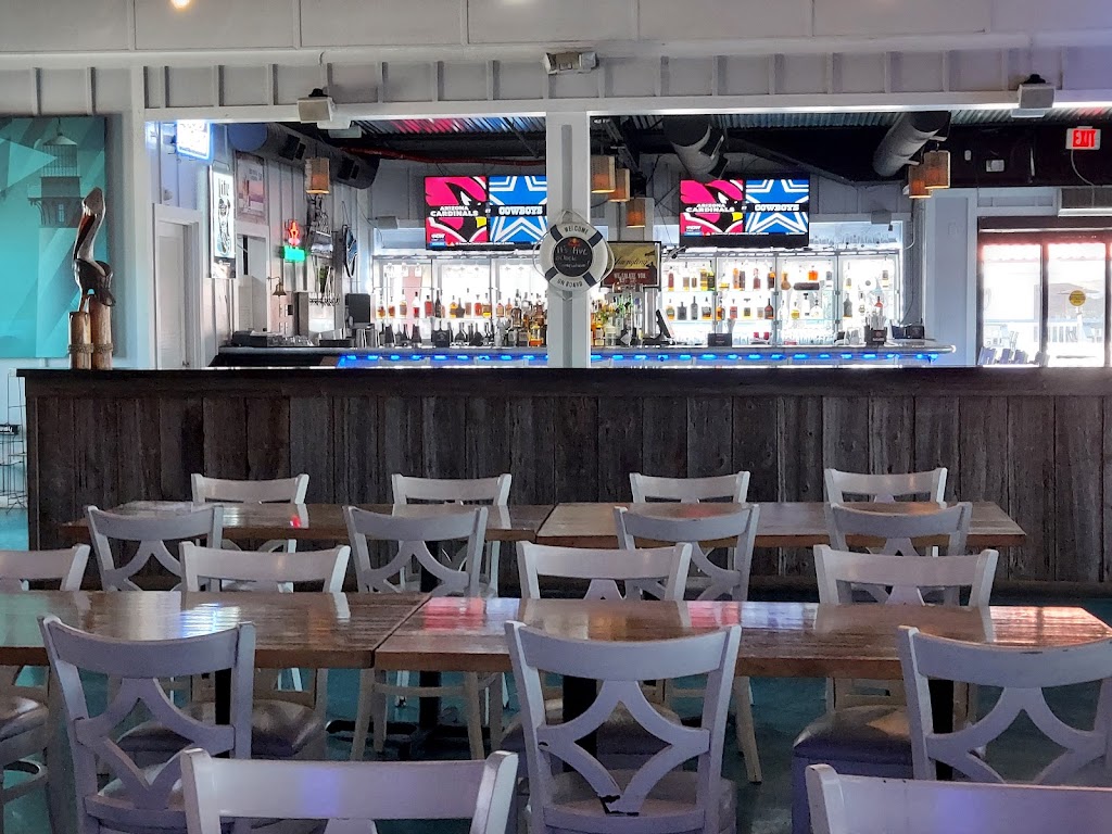 Mavi Waterfront Bar & Grill | 2309 Beach Blvd, Jacksonville Beach, FL 32250 | Phone: (904) 372-0045