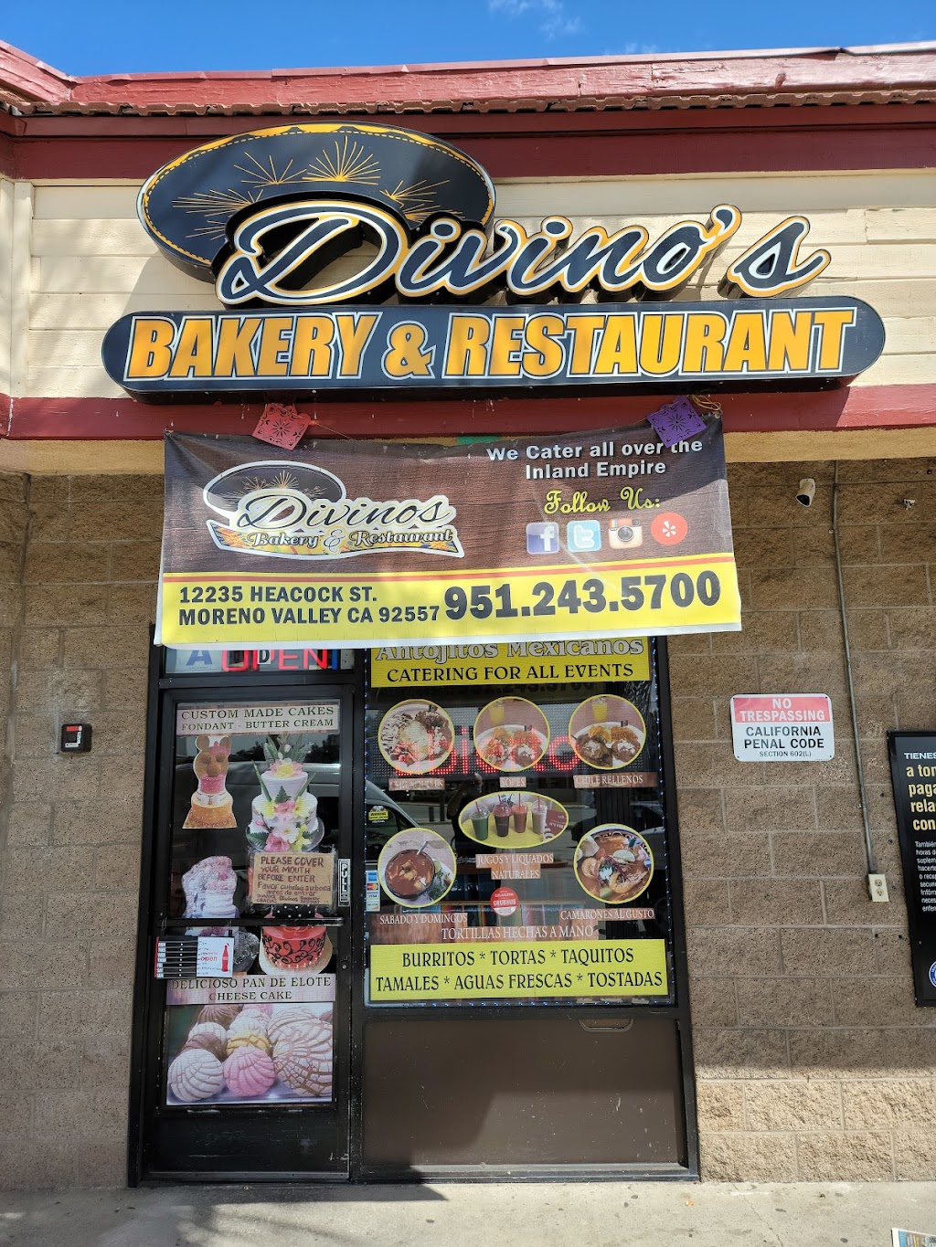 Divinos Bakery & Restaurant | 12235 Heacock St, Moreno Valley, CA 92557, USA | Phone: (951) 243-5700