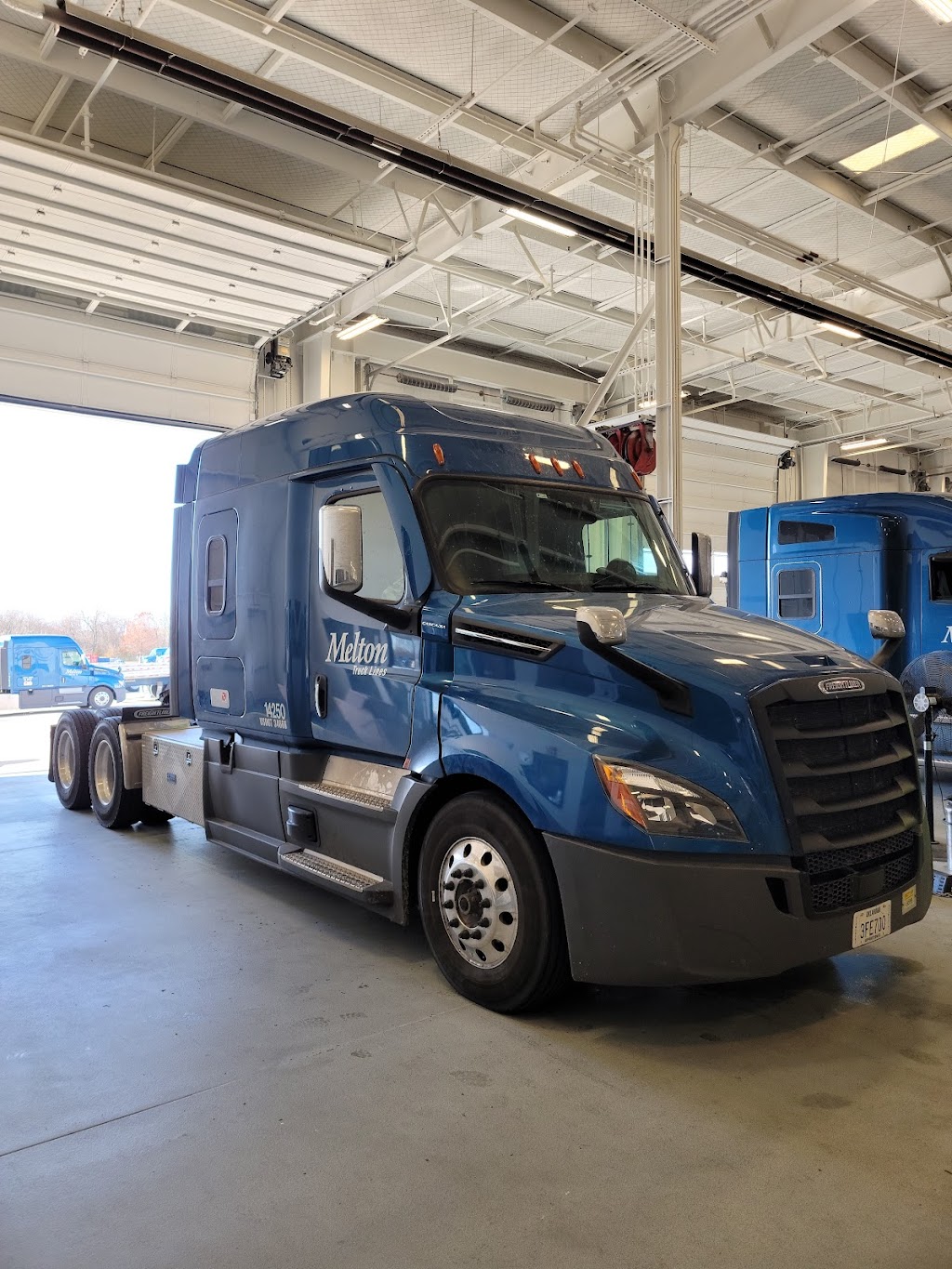 Melton Truck Lines Inc | 808 N 161st E Ave, Tulsa, OK 74116, USA | Phone: (918) 234-8000