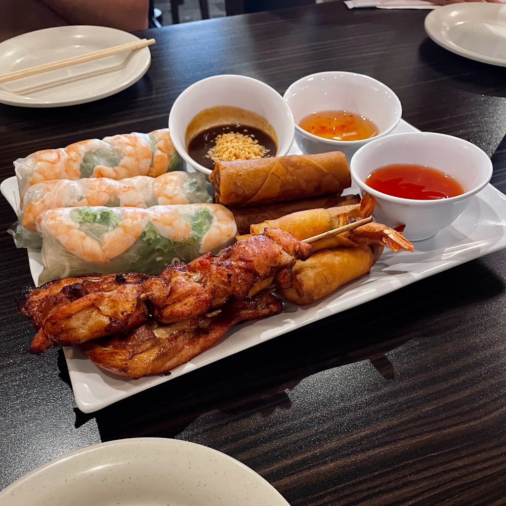 Viet Taste | 2377 N Hicks Rd, Palatine, IL 60074, USA | Phone: (847) 907-4150