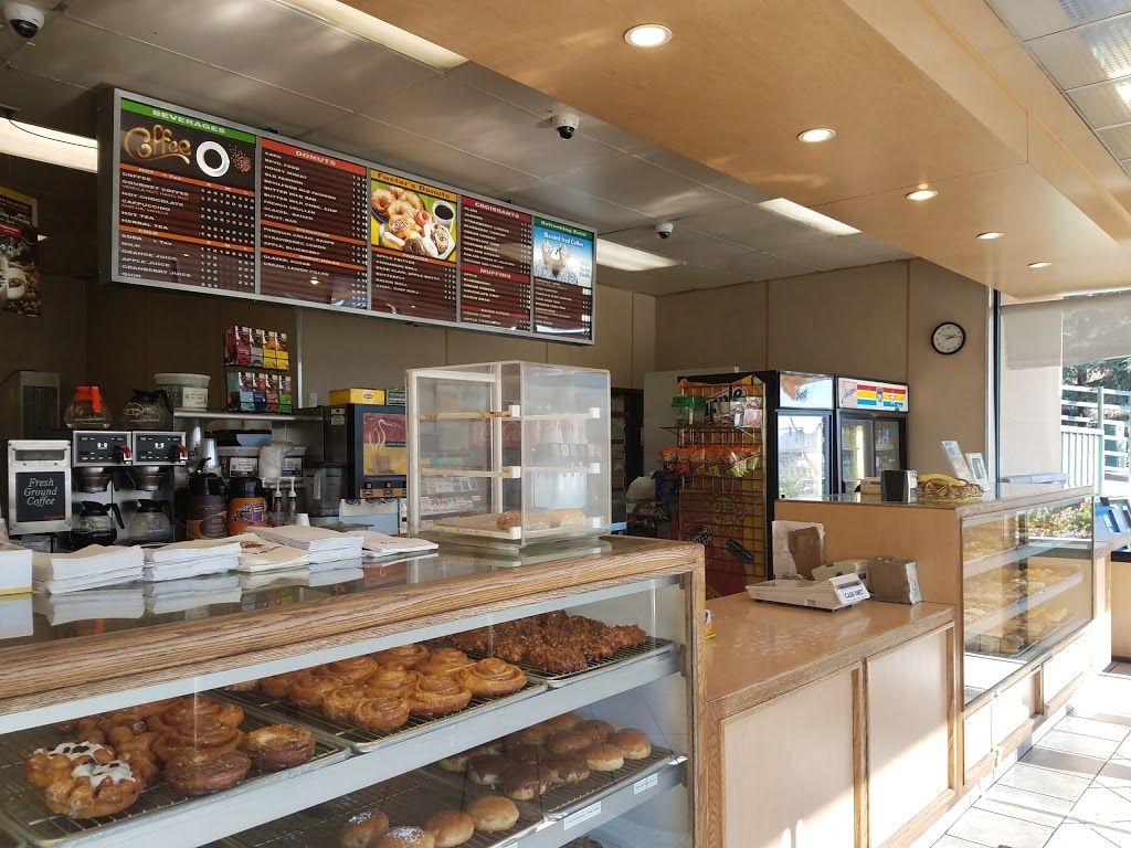 Fosters Donuts | 2601 Foothill Blvd, La Crescenta-Montrose, CA 91214, USA | Phone: (818) 249-1533