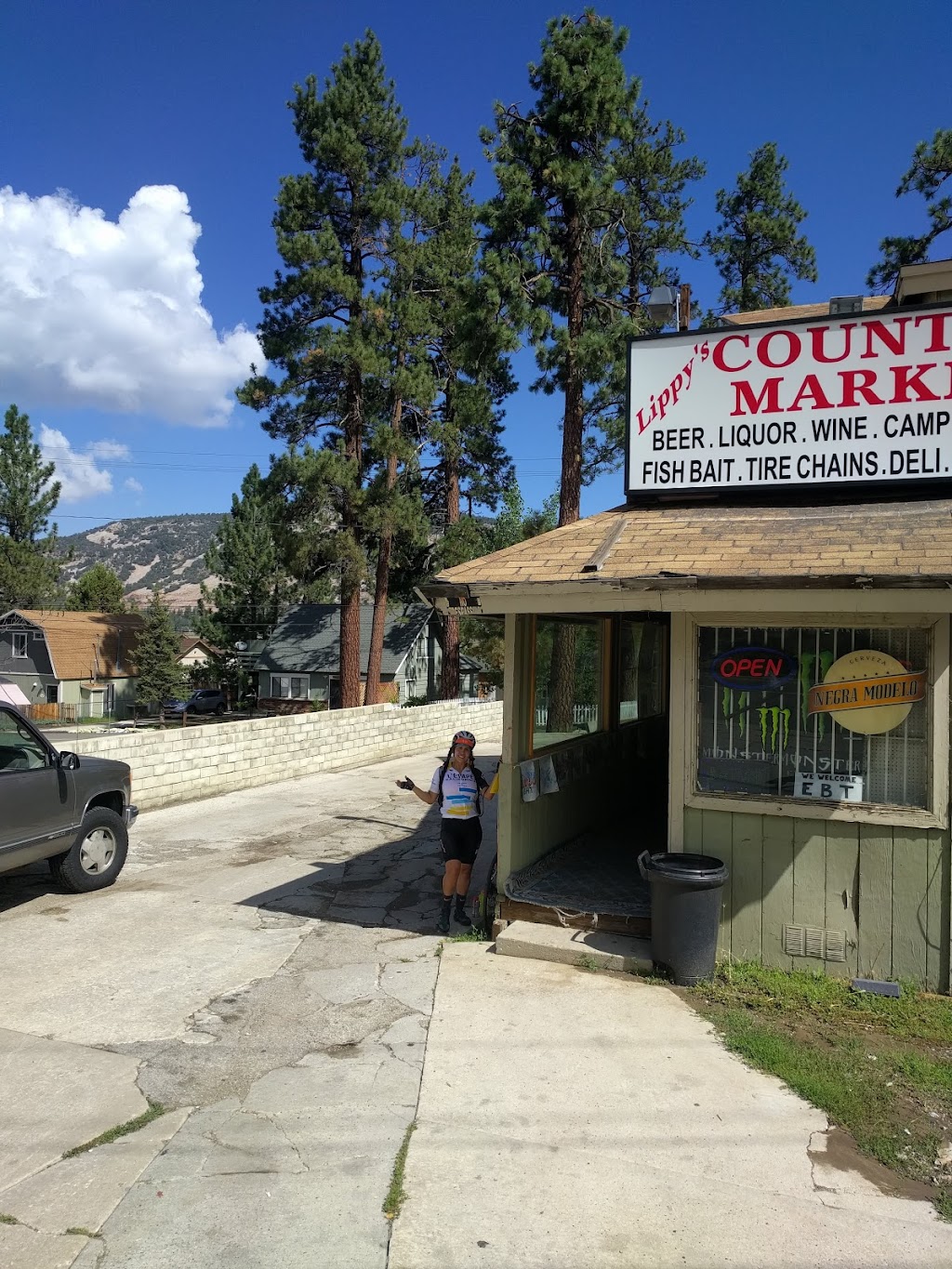 Lippys Country Market | 1217 E Big Bear Blvd, Big Bear, CA 92314, USA | Phone: (909) 585-7486