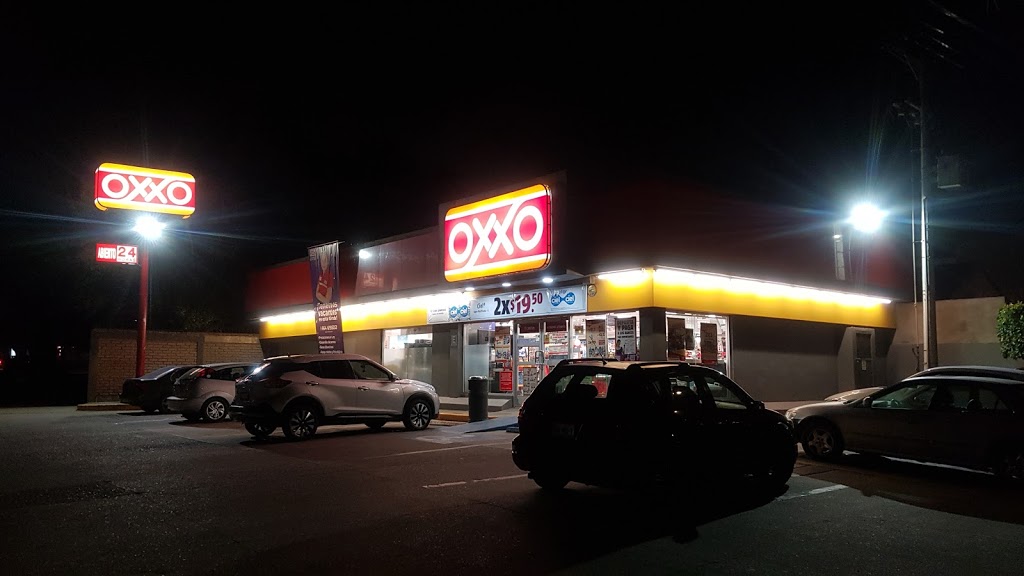 OXXO | Calle Pedregal 1701, Playas, El Pedregal, 22104 Tijuana, B.C., Mexico | Phone: 81 8320 2020