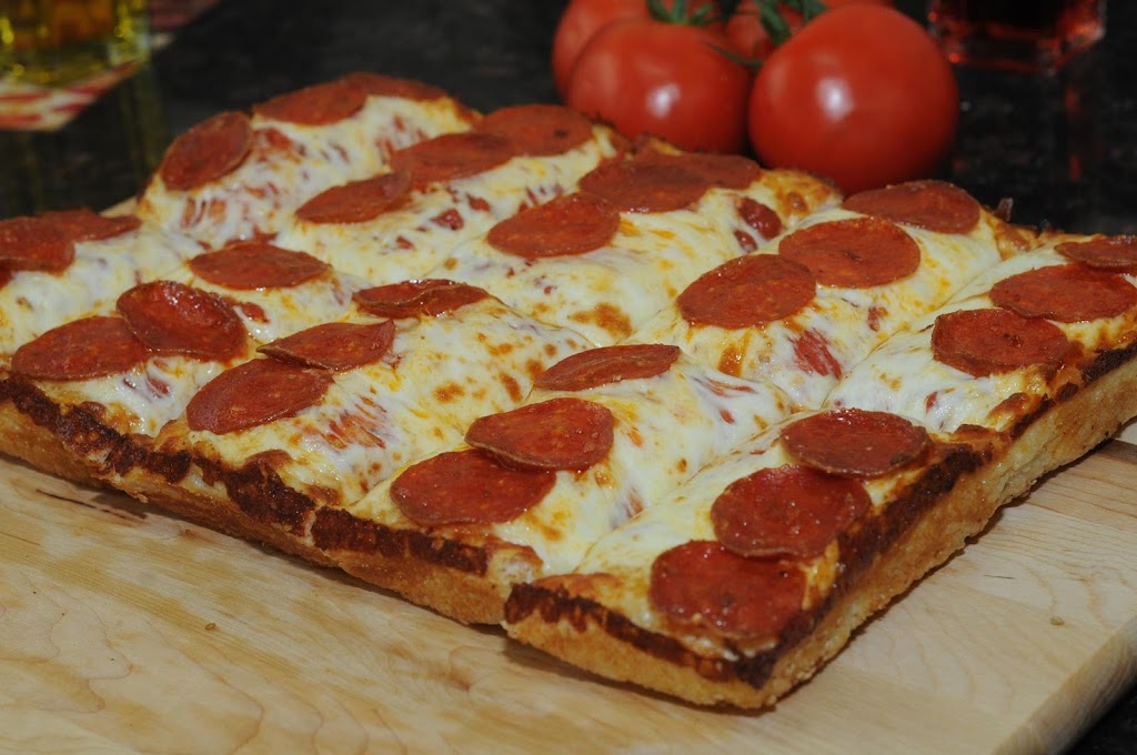 Stoshs Pizza | 24312 Van Dyke Ave, Center Line, MI 48015 | Phone: (586) 757-6836