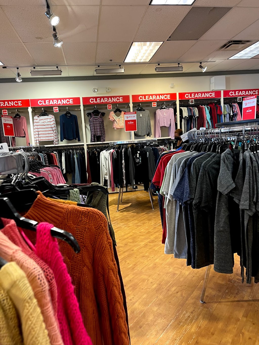 Waterloo Premium Outlets | 655 NY-318, Waterloo, NY 13165, USA | Phone: (315) 539-1100