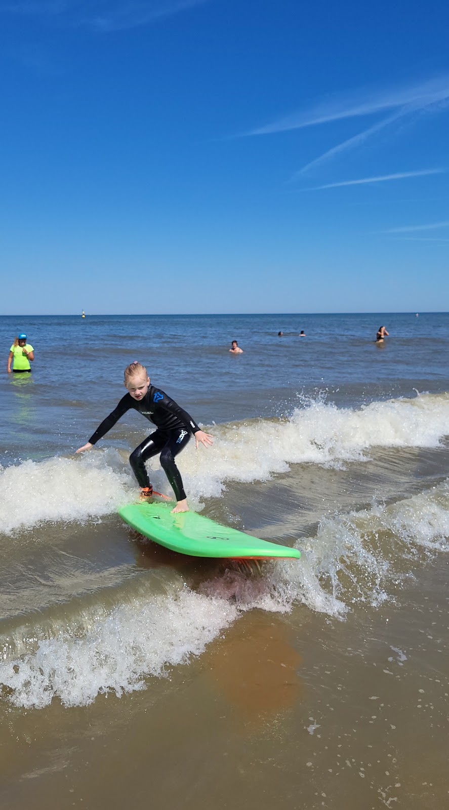 Surf School Hoek van Holland | Rechtestraat 40, 3151 HN Hoek van Holland, Netherlands | Phone: 06 48715056