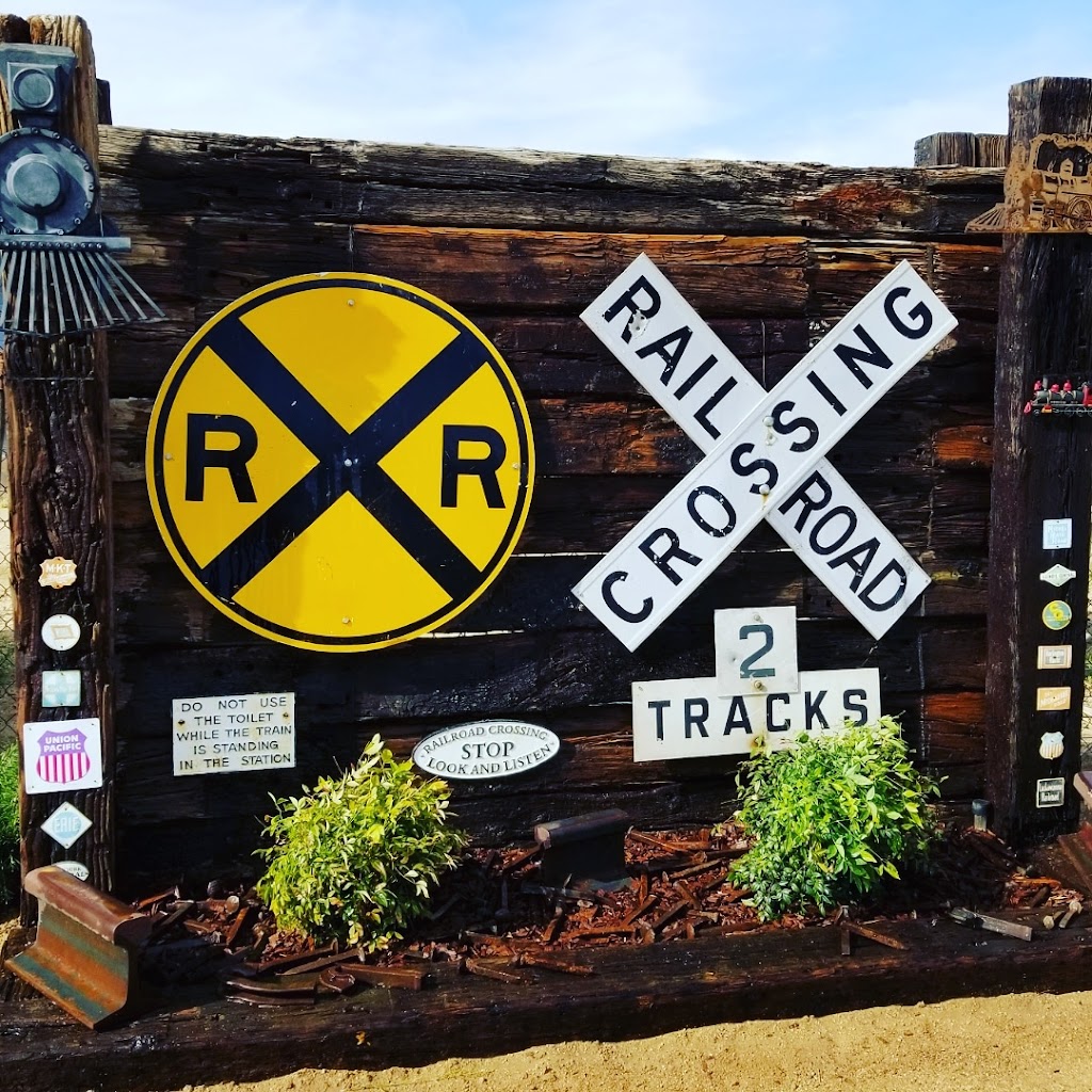 Rusty Rusty Ranch | Photo 8 of 10 | Address: 11817 Fort Tejon Rd, Pearblossom, CA 93553, USA | Phone: (661) 993-1969