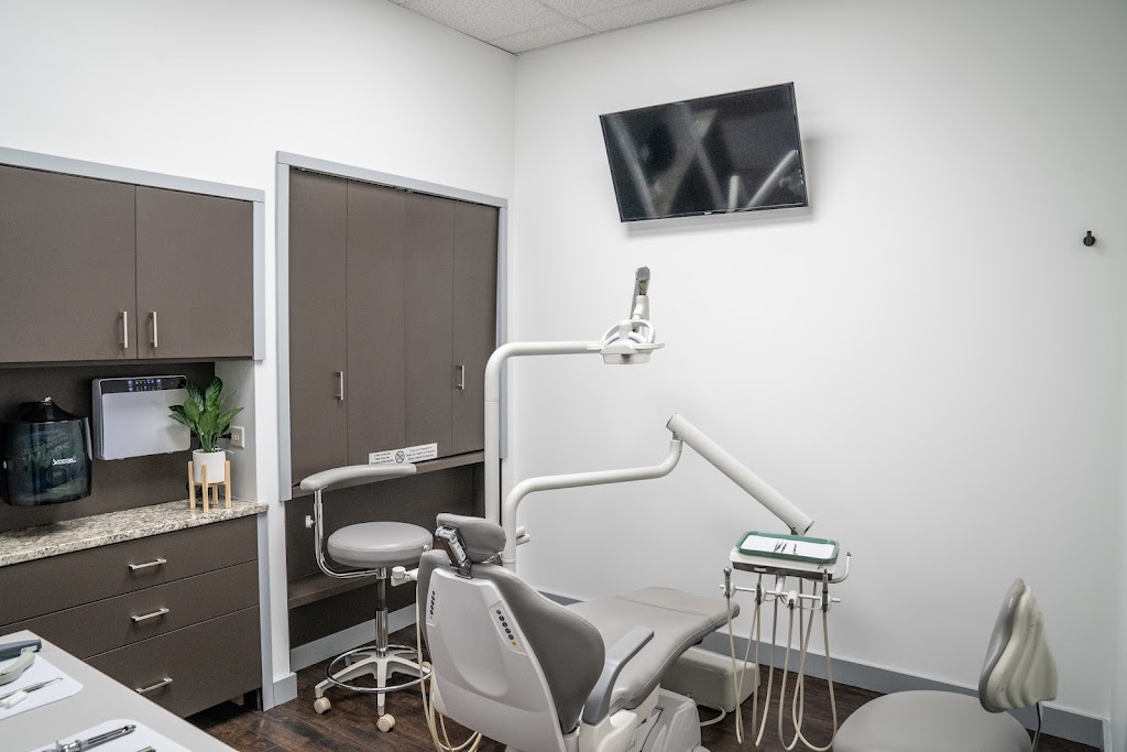 Absolute Dental | 18014 Wolf Rd, Orland Park, IL 60467, USA | Phone: (708) 326-1175