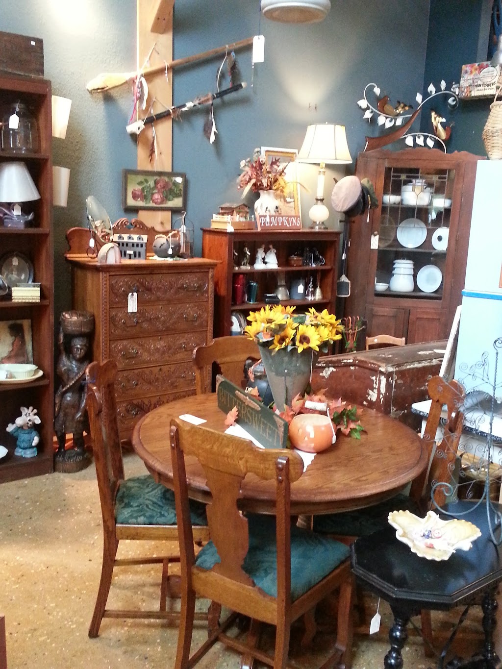 Vintage Pickins | 11320 N Kenlyn Rd, Edgerton, WI 53534, USA | Phone: (608) 931-7258