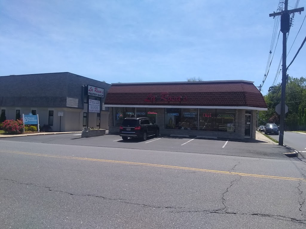 La Rosas Pastry Shop | 79 Newman Springs Rd, Shrewsbury, NJ 07702, USA | Phone: (732) 842-2592