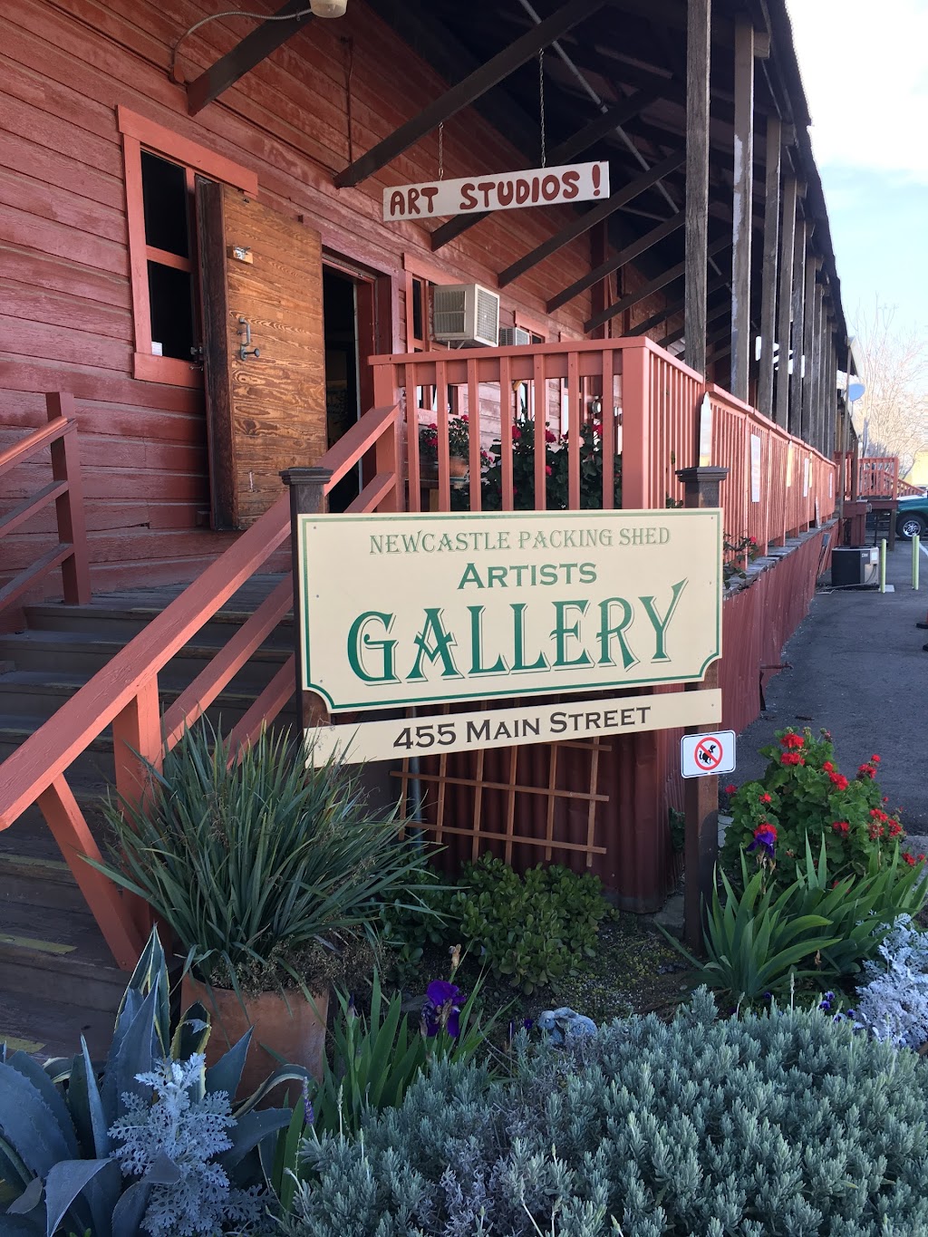 Newcastle Packing Shed Artists Studio & Gallery | 455 Main St #8, Newcastle, CA 95658, USA | Phone: (916) 496-4485