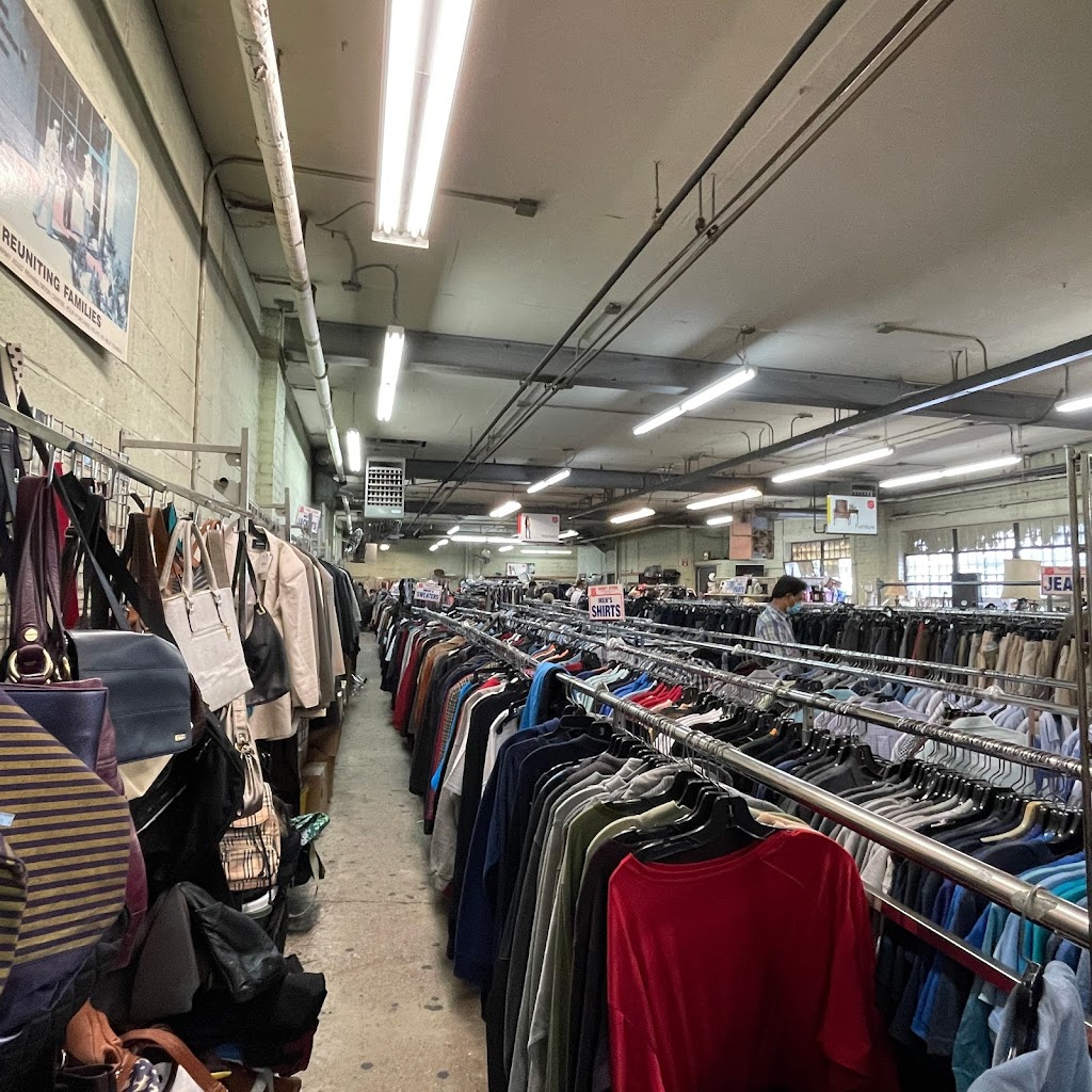 The Salvation Army Thrift Store Woodside, NY | 39-11 61st St, Queens, NY 11377, USA | Phone: (800) 728-7825