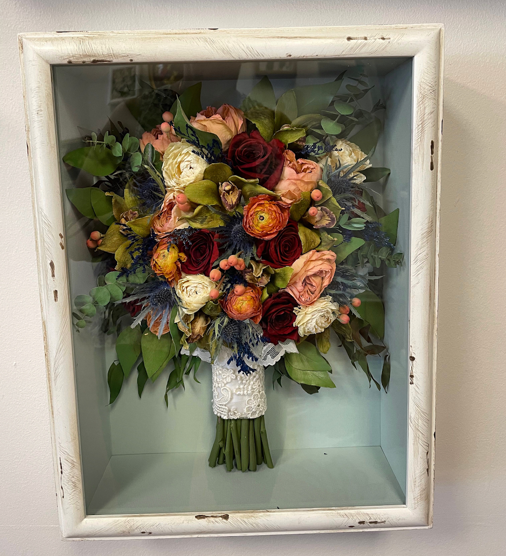 Victorian Seasons Flower Co. | 1800 N Salem St #105, Apex, NC 27523, USA | Phone: (919) 387-9954