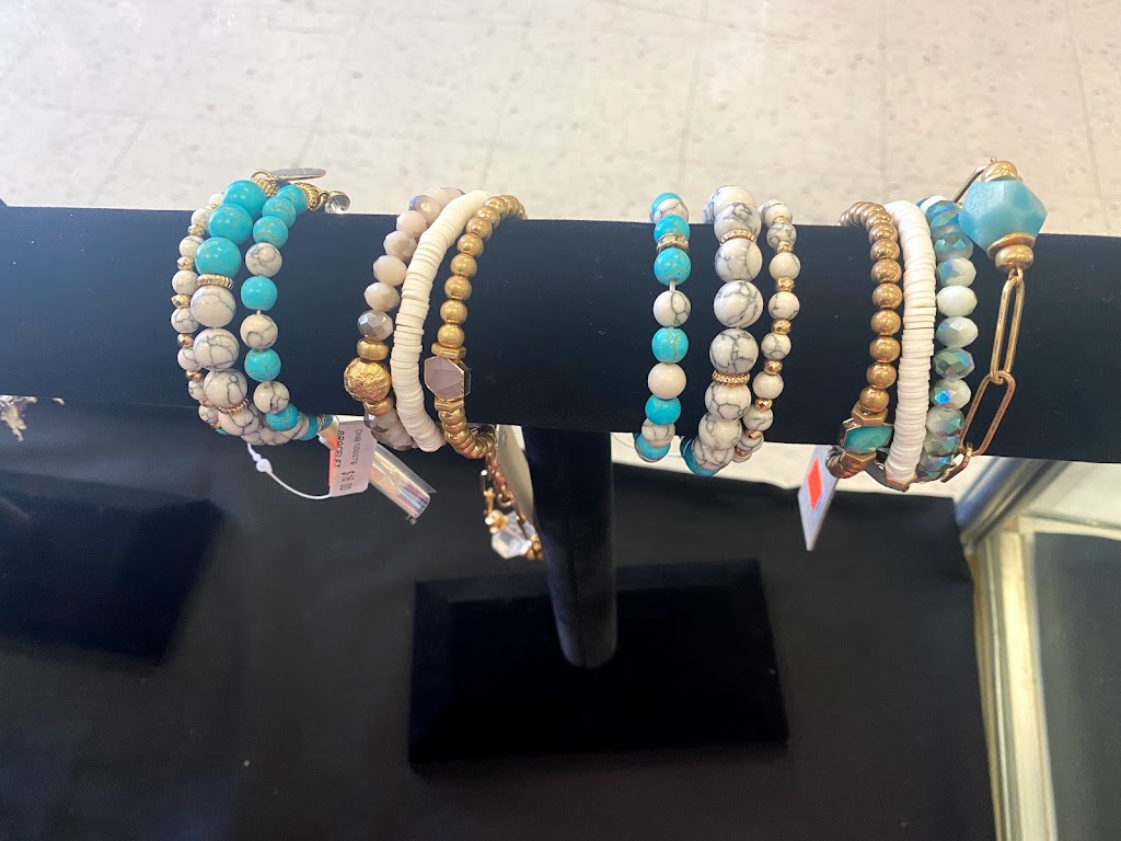 T SHIRT AVE | 944 W 6th St #109, Corona, CA 92882, USA | Phone: (951) 256-4386