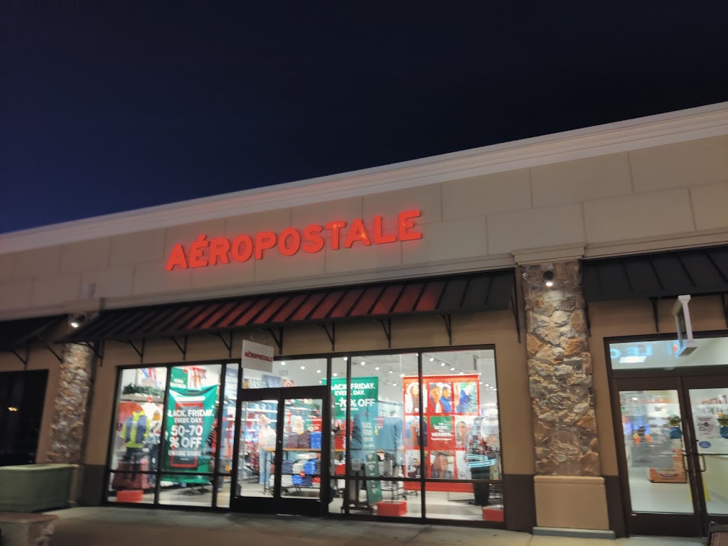 Aéropostale | 1600 Premium Outlets Blvd, Norfolk, VA 23502, USA | Phone: (757) 673-2744