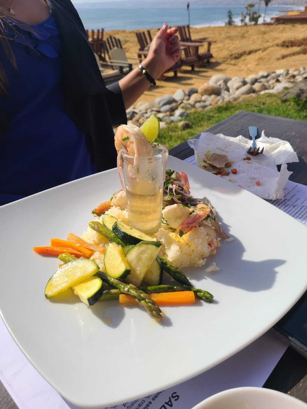 Cabana Bar and Grill | Tijuana - Ensenada Highway Km. 50.5, 22706 Rosarito, B.C., Mexico | Phone: 661 104 0032