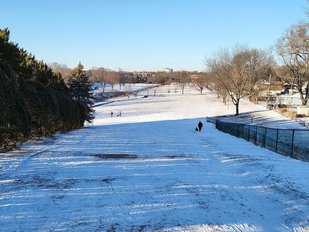 Sledding Hill | 3607 Pheasant Dr, Rolling Meadows, IL 60008, USA | Phone: (847) 818-3220