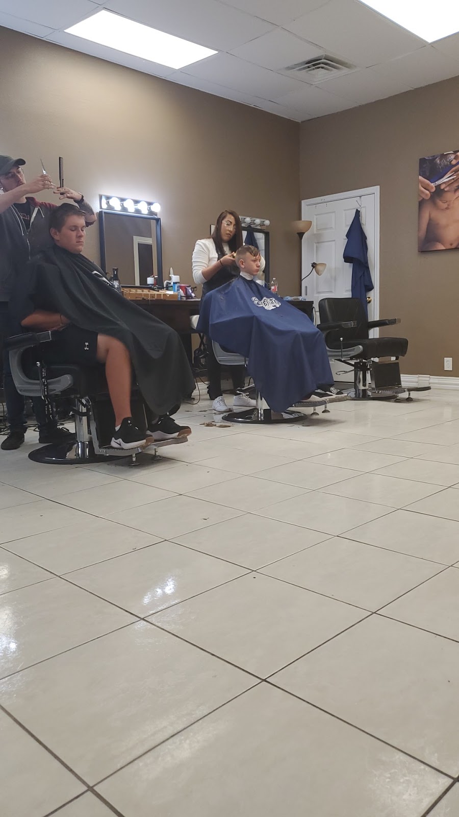 1 Stop Barber Shop | 974 W Van Alstyne Pkwy, Van Alstyne, TX 75495, USA | Phone: (214) 892-9658