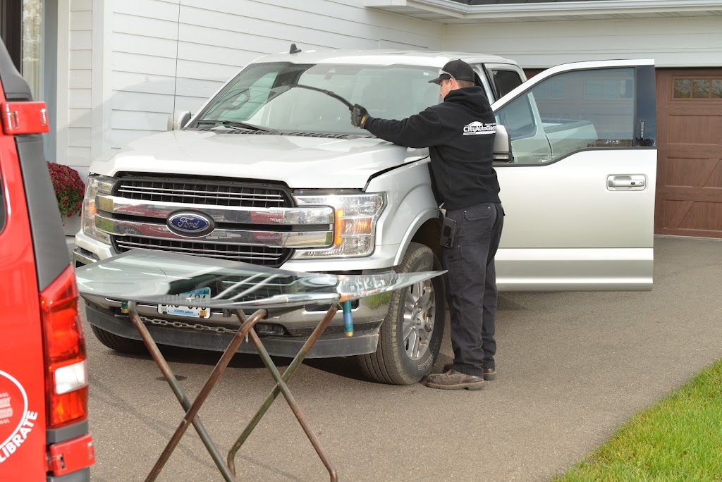 City Auto Glass (Inside of Northfield Auto Body) | 1802 Cannon Rd, Northfield, MN 55057, USA | Phone: (507) 702-3100