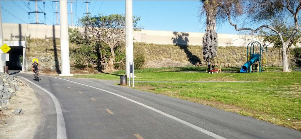 Santa Ana River Trail - Moon Park Entrance | 3377 California St, Costa Mesa, CA 92626, USA | Phone: (714) 973-6680