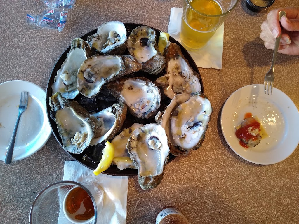 Anna Maria Oyster Bar Ellenton | 1525 51st Ave E, Ellenton, FL 34222, USA | Phone: (941) 721-7773