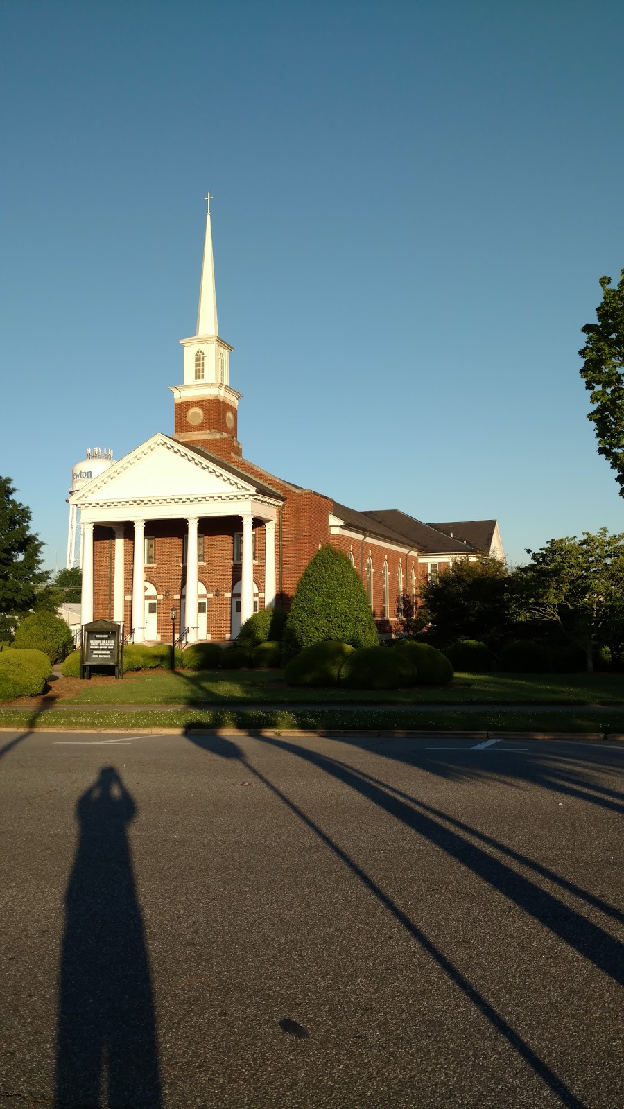 First United Methodist Church | 300 N Main Ave, Newton, NC 28658, USA | Phone: (828) 464-8422