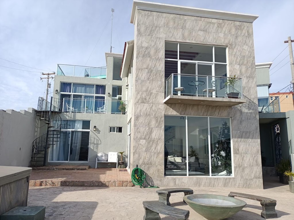 Luxury House Rooftop | Carretera Libre Tijuana-Rosarito 38, La Gloria, 22740 La Joya, B.C., Mexico | Phone: 664 130 8777