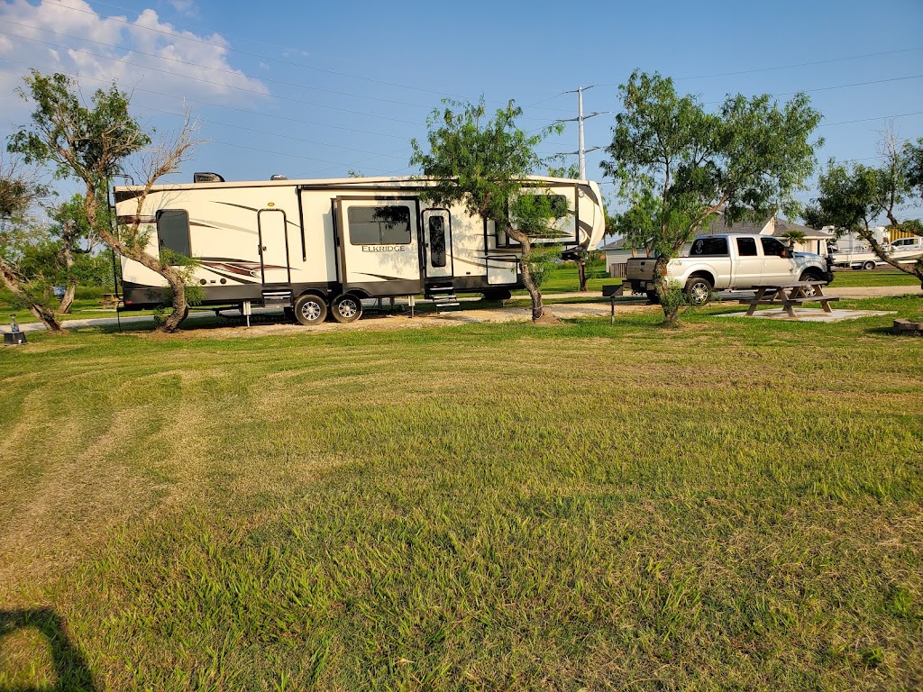 Cape Velero RV Park, LLC | 121 Cape Velero Dr, Rockport, TX 78382, USA | Phone: (361) 463-3494