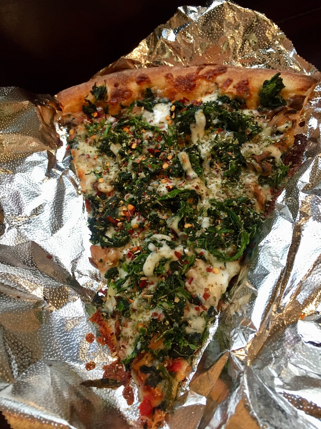 La Bellezza Pizza | 145 E 49th St, New York, NY 10022, USA | Phone: (212) 871-3223