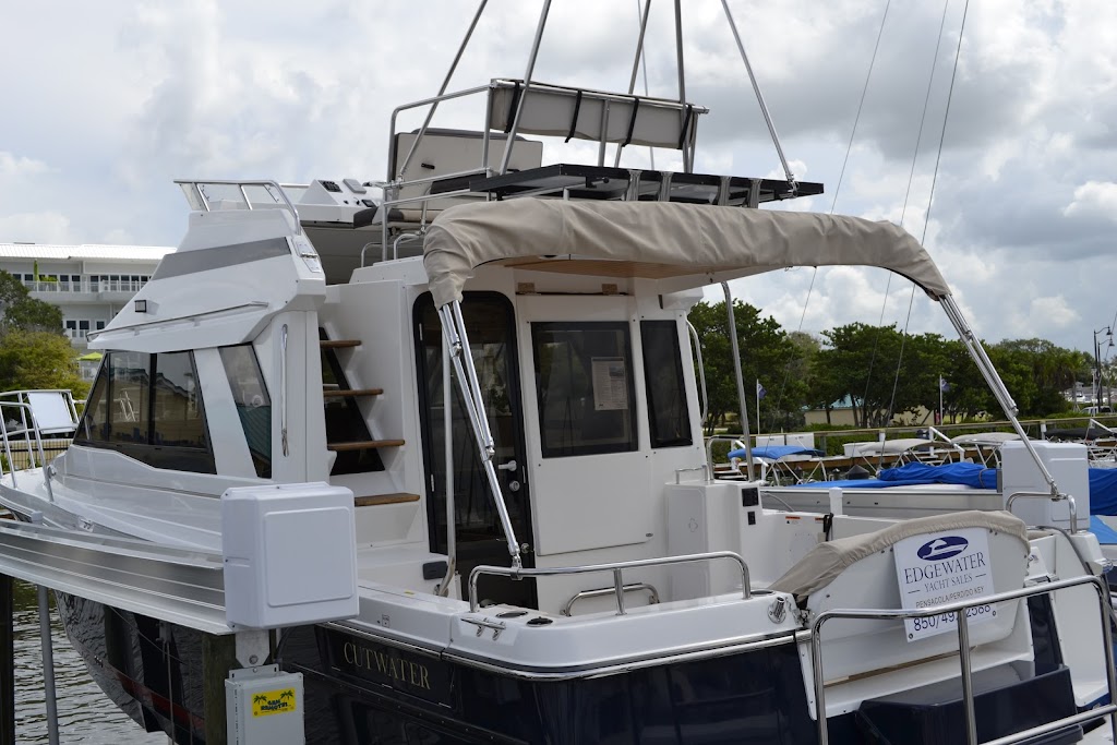Cutwater Yacht Services | 1015 Riverside Dr #102, Palmetto, FL 34221, USA | Phone: (941) 705-9565