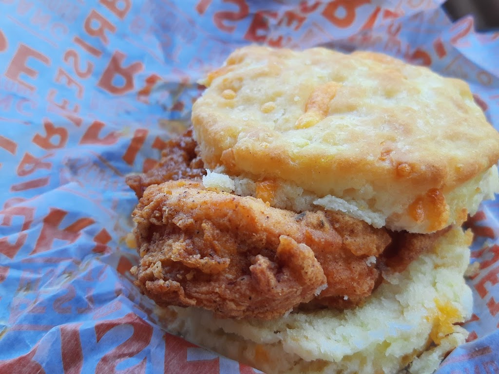 Rise Southern Biscuits and Righteous Chicken | 6947 Tomahawk Rd, Prairie Village, KS 66208, USA | Phone: (913) 320-0178