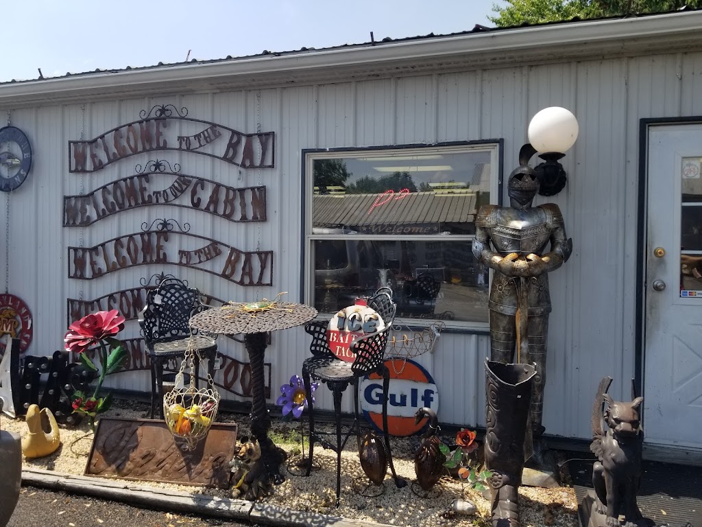 Garden And Vintage Goods | 5431 Mountville Rd, Adamstown, MD 21710 | Phone: (240) 575-4989