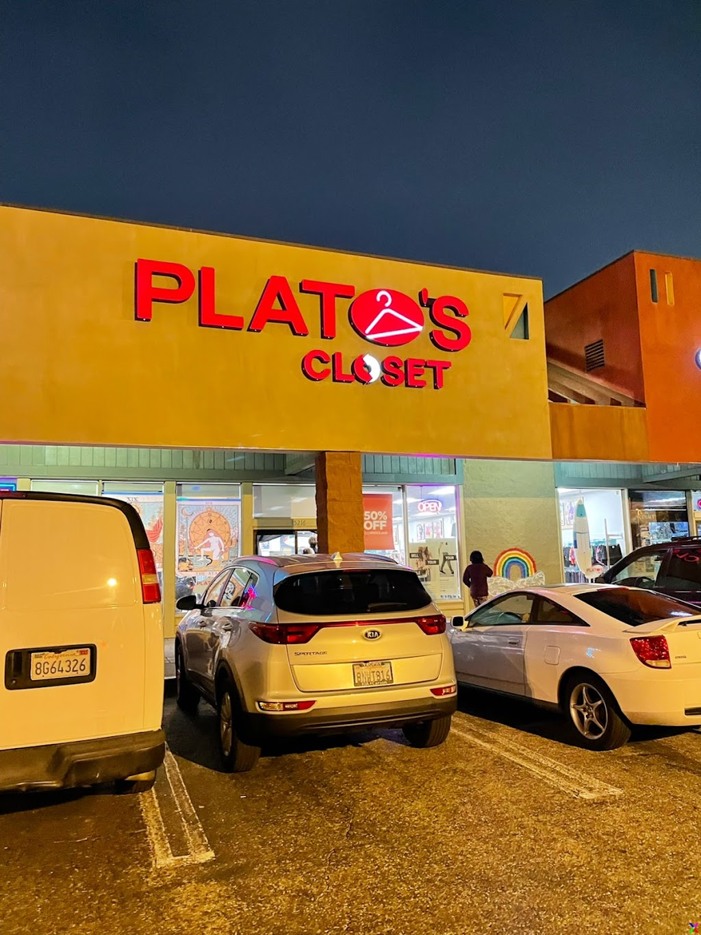 Platos Closet Westminster CA | 15216 Goldenwest St, Westminster, CA 92683, USA | Phone: (657) 400-9414