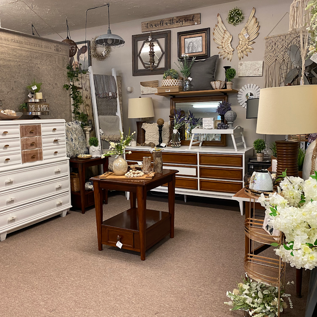 Ur Decor And More in Avon Lake, Oh | 680 Moore Rd, Avon Lake, OH 44012, USA | Phone: (440) 668-0711