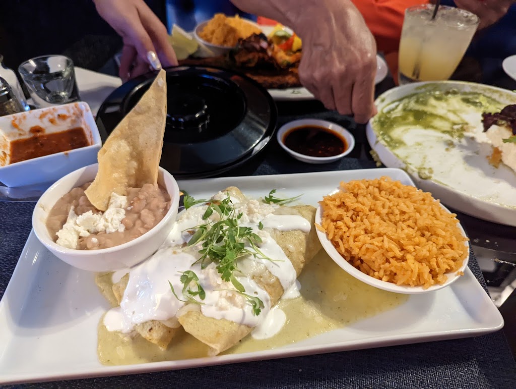 Perla Azul Steak & Seafood Mexican Restaurant | 151 W Whittier Blvd, La Habra, CA 90631, USA | Phone: (562) 448-3298