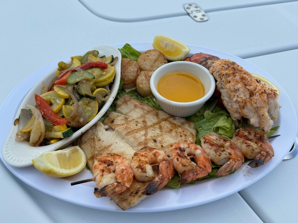 Gilberts Resort | 107900 Overseas Hwy, Key Largo, FL 33037, USA | Phone: (305) 451-1133