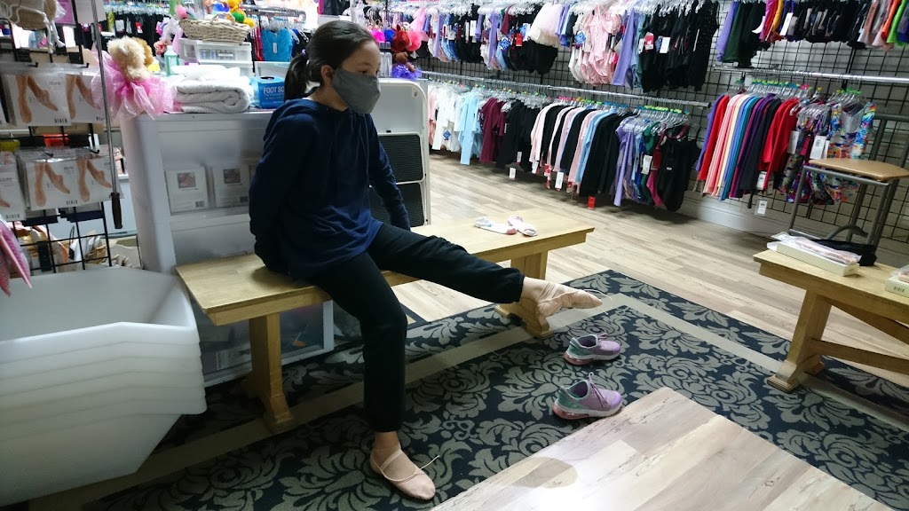 Dancer Dejour | 1927 Menalto Ave, Menlo Park, CA 94025, USA | Phone: (650) 321-4000