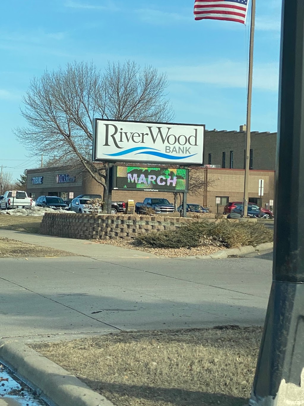 RiverWood Bank | 240 Jefferson Blvd, Big Lake, MN 55309, USA | Phone: (763) 262-2265