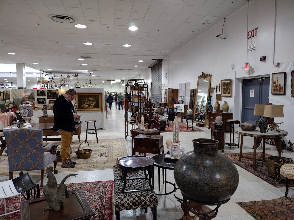 Scott Antique Markets, Atlanta | 3650 Jonesboro Rd SE, Atlanta, GA 30354, USA | Phone: (404) 361-2000