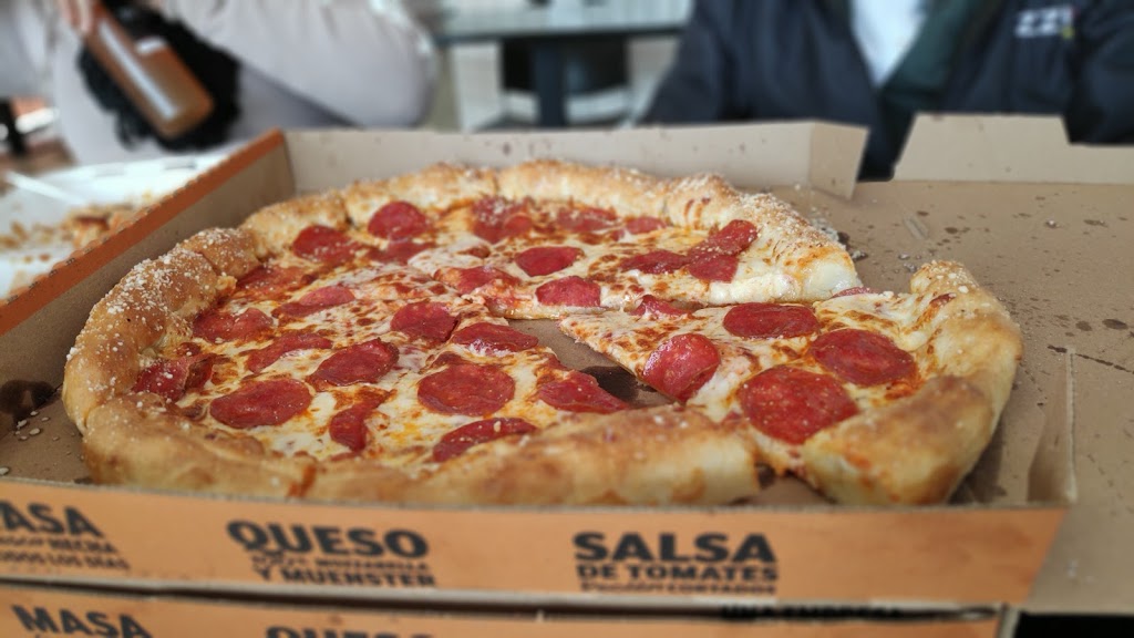 Little Caesars Pizza Casa Blanca - meal takeaway  | Photo 2 of 10 | Address: Blvd. Manuel Jesus Clouthier No. 19280, Baja Maq el Aguila, 22215 Tijuana, B.C., Mexico | Phone: 664 627 4032