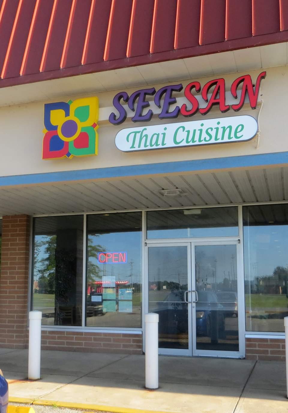 Seesan Thai Cuisine & Bubble Tea | 2736 N Ridge Rd #2, Painesville, OH 44077, USA | Phone: (440) 853-8508