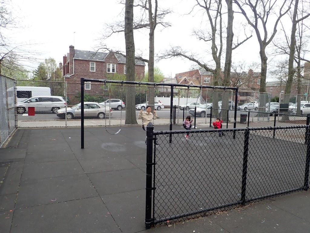 Galapo Playground | Gravesend Neck Rd &, Bedford Ave, Brooklyn, NY 11229, USA | Phone: (212) 639-9675