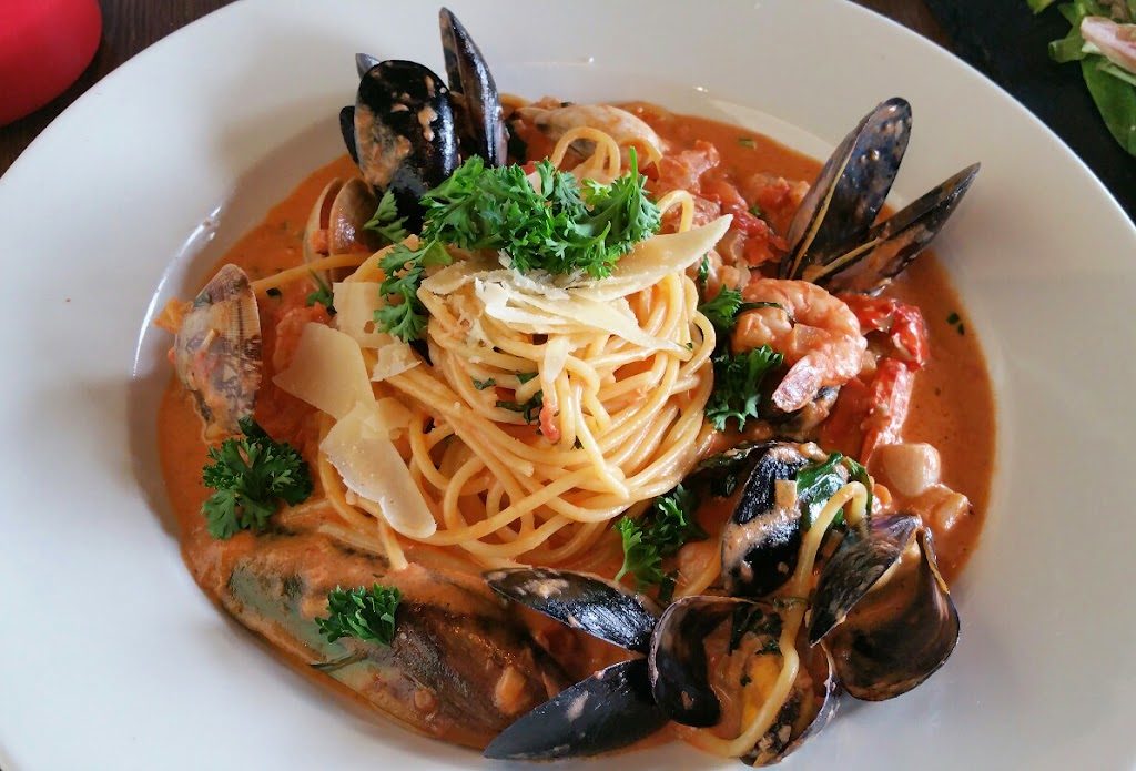 BARDOT Bistro Café | 14740 Beach Blvd, La Mirada, CA 90638, USA | Phone: (714) 521-0079