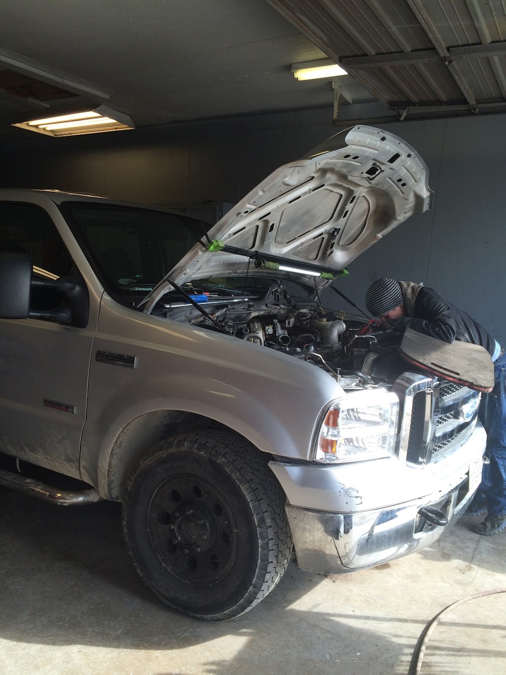 H & H Auto Repair | 2524 N Austin Ave, Georgetown, TX 78626, USA | Phone: (512) 863-4411