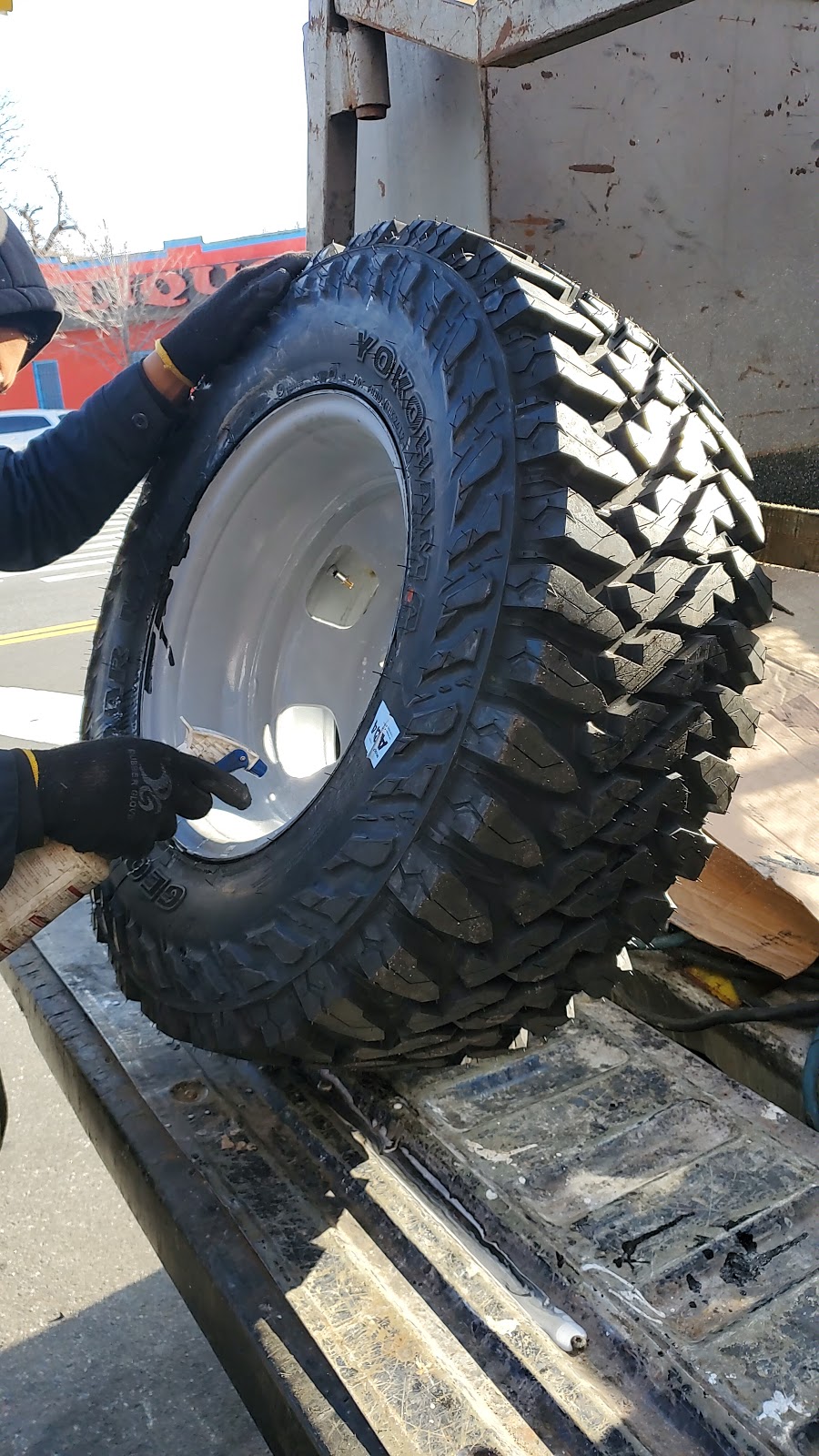 H & H Tire Shop | 4599 3rd Ave., Bronx, NY 10458, USA | Phone: (718) 364-8011